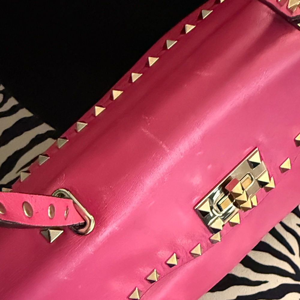 Valentino Garavani Gold & Pink Studded Handbag with Removable Crossbody Strap - Picture 8 of 16